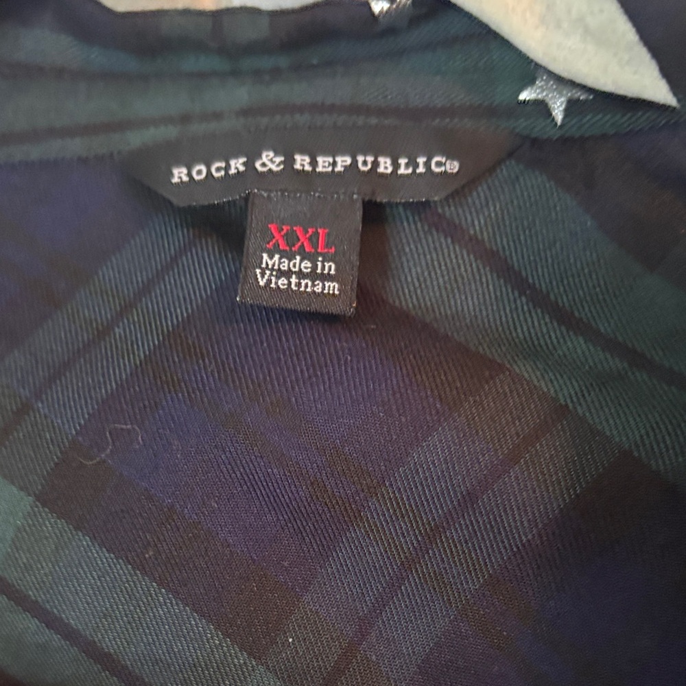 Rock & Republic Size XXL Navy Blue and Green Star-Embellished Shirt - Picture 5 of 8